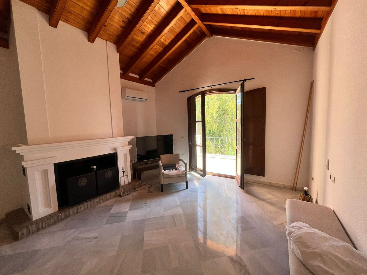 Villas de 5 dormitorios en venta en Guadalmina Alta – R5186386