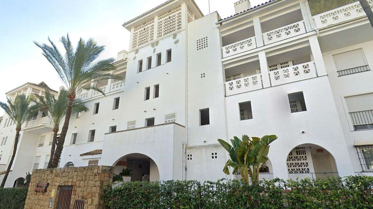3 bedroom Apartments for sale in Marbella – R5039791