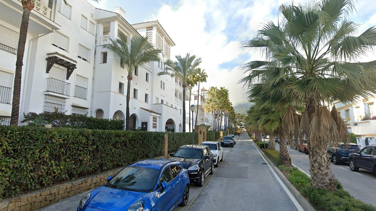 3 bedroom Apartments for sale in Marbella – R5039791