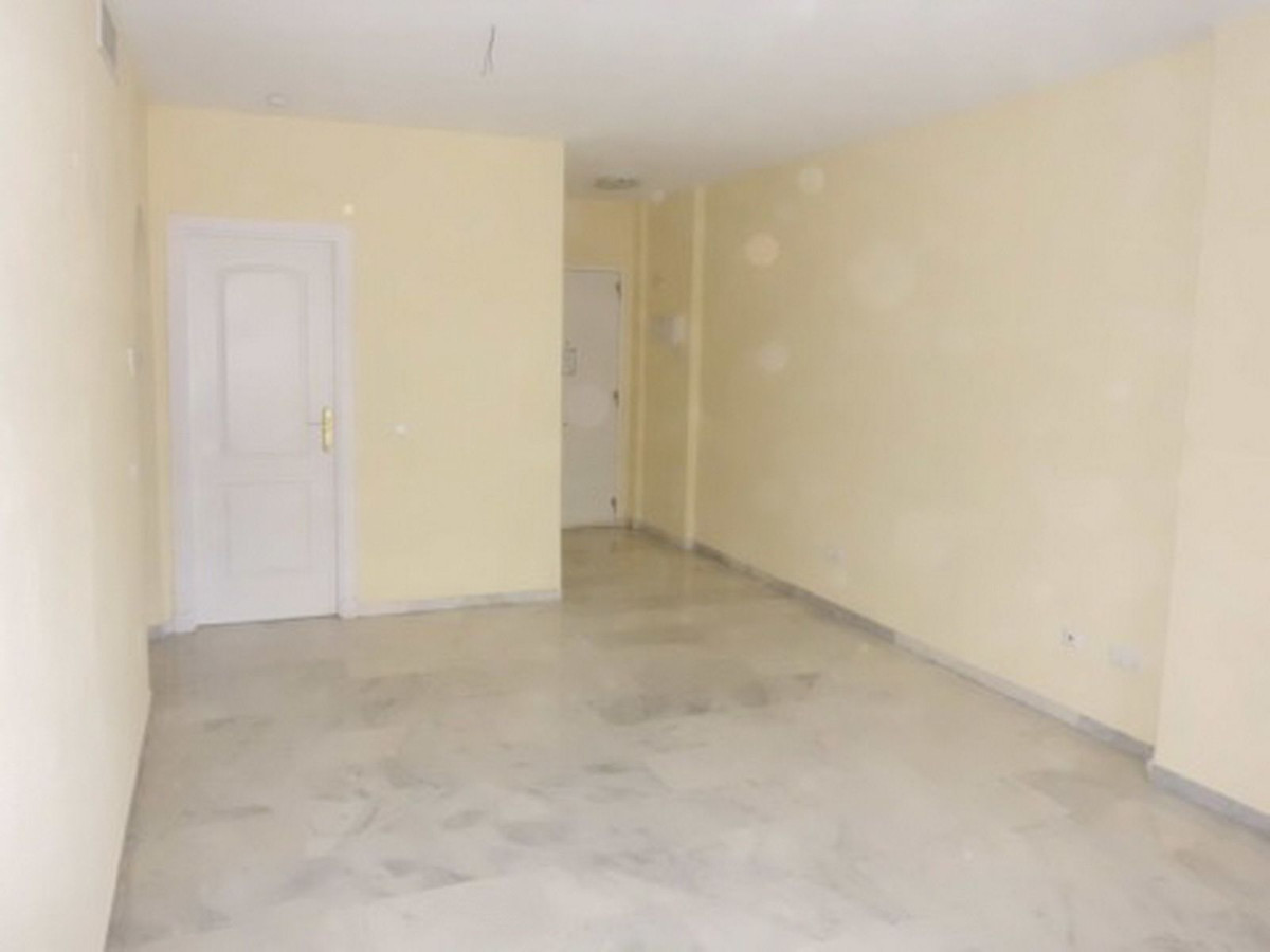 3 bedroom Apartments for sale in Marbella – R5039791