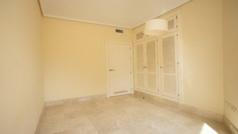 Apartamentos de 3 dormitorios en venta en Marbella – R5039791