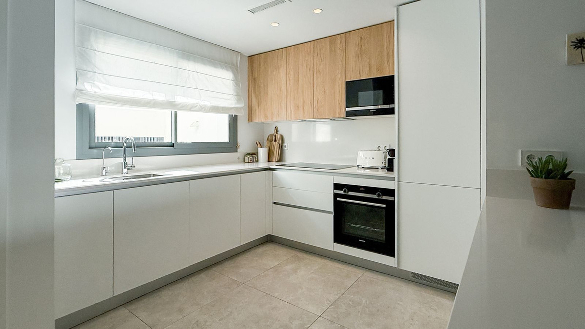 Apartamentos de 4 dormitorios en venta en Marbella – R5177470