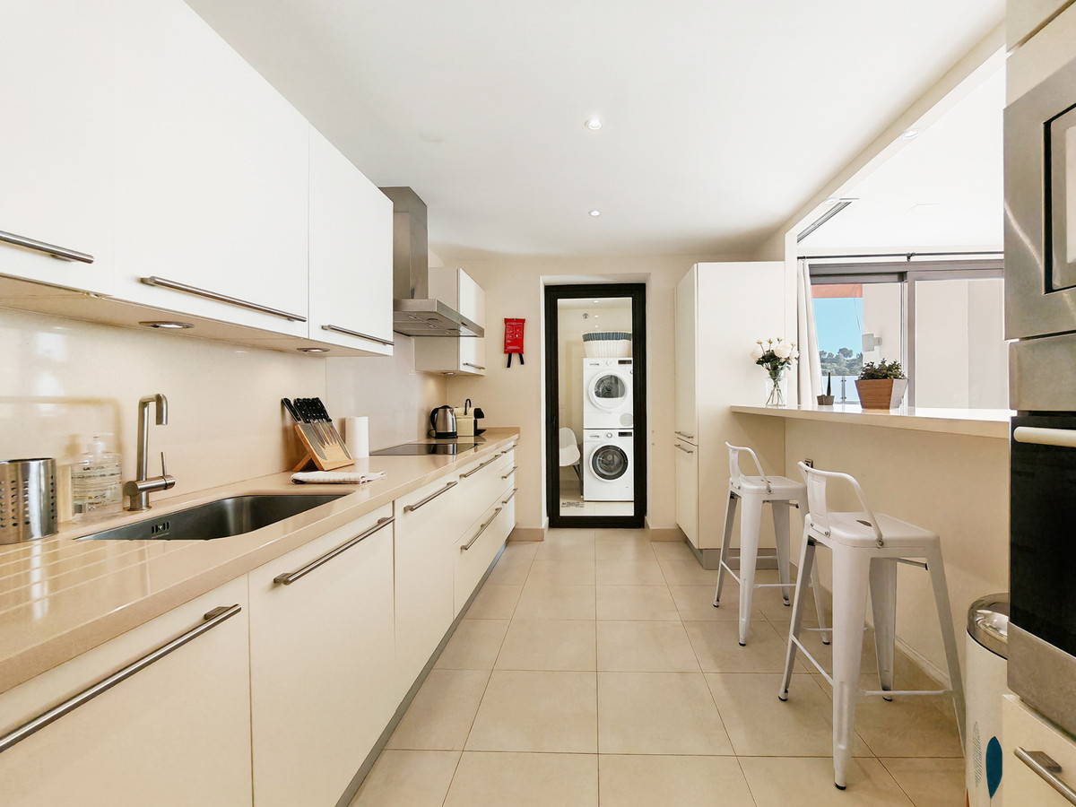 2 bedroom Penthouses for sale in Altos de los Monteros – R5169739