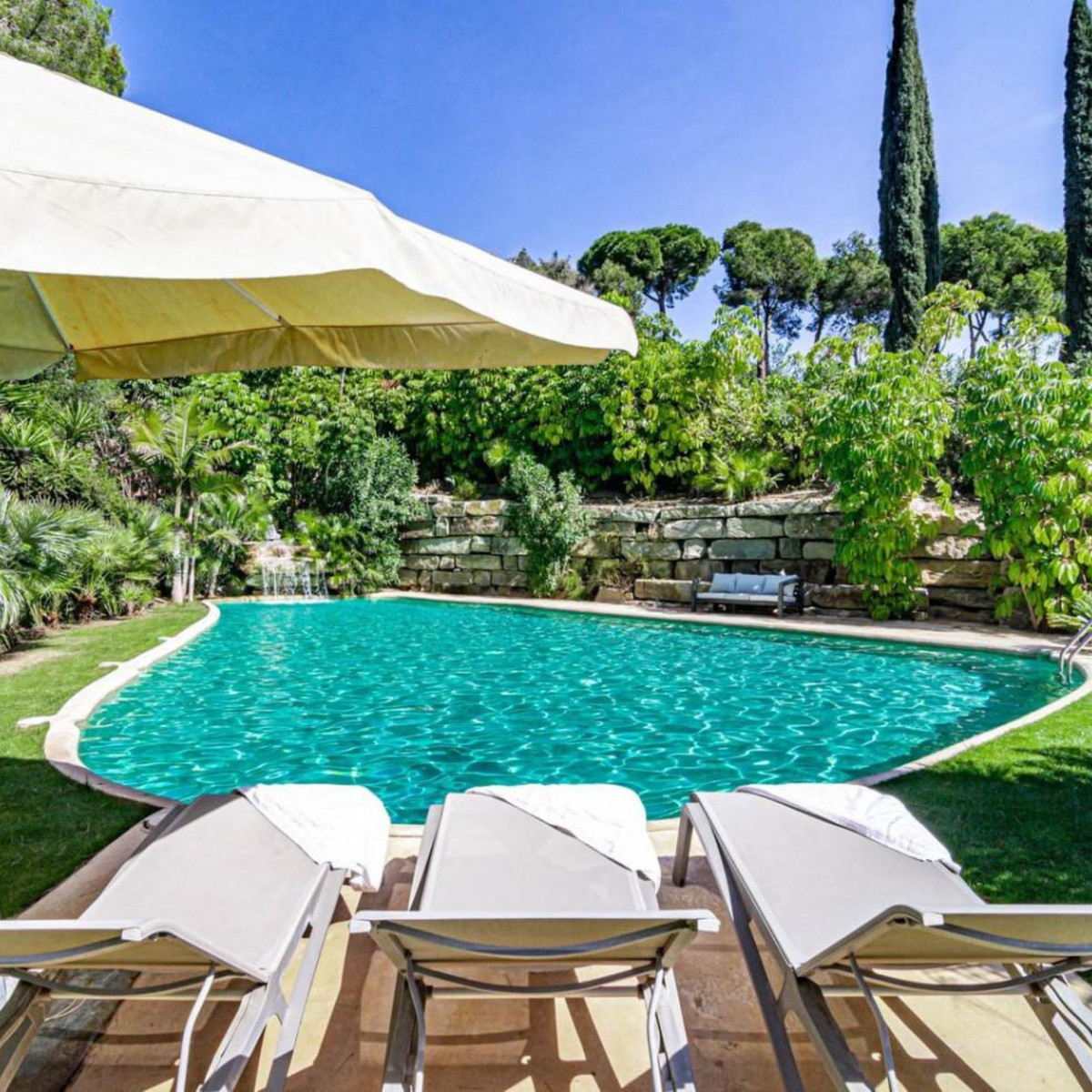 Villas de 5 dormitorios en venta en Marbella – R5186215
