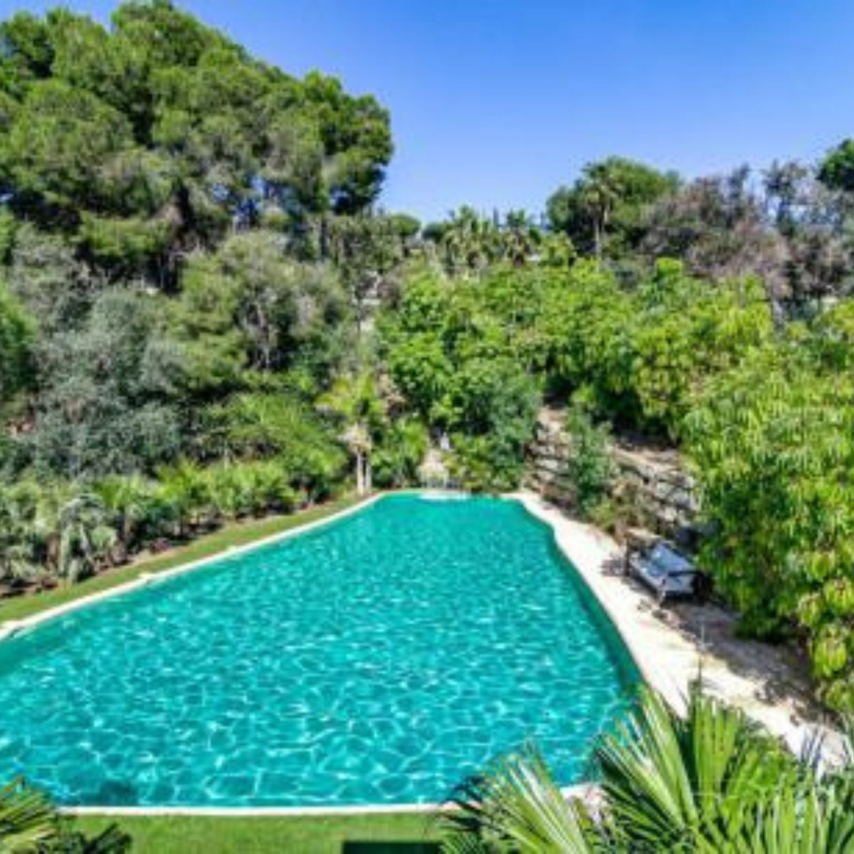 Villas de 5 dormitorios en venta en Marbella – R5186215