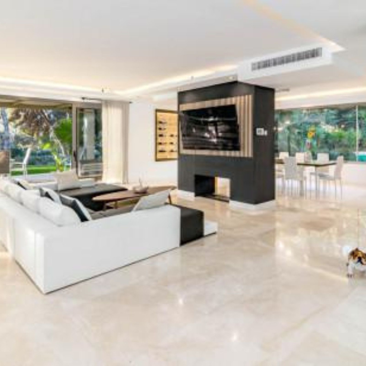 Villas de 5 dormitorios en venta en Marbella – R5186215