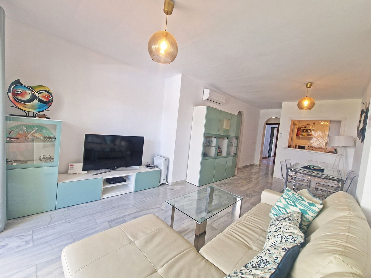 Apartamentos de 2 dormitorios en venta en Calahonda – R5192269