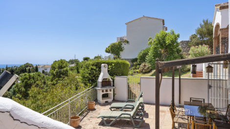 5 bedroom Townhouses for sale in Calahonda – R5163811