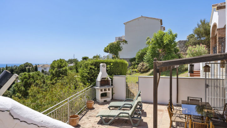 5 bedroom Townhouses for sale in Calahonda – R5163811 in 