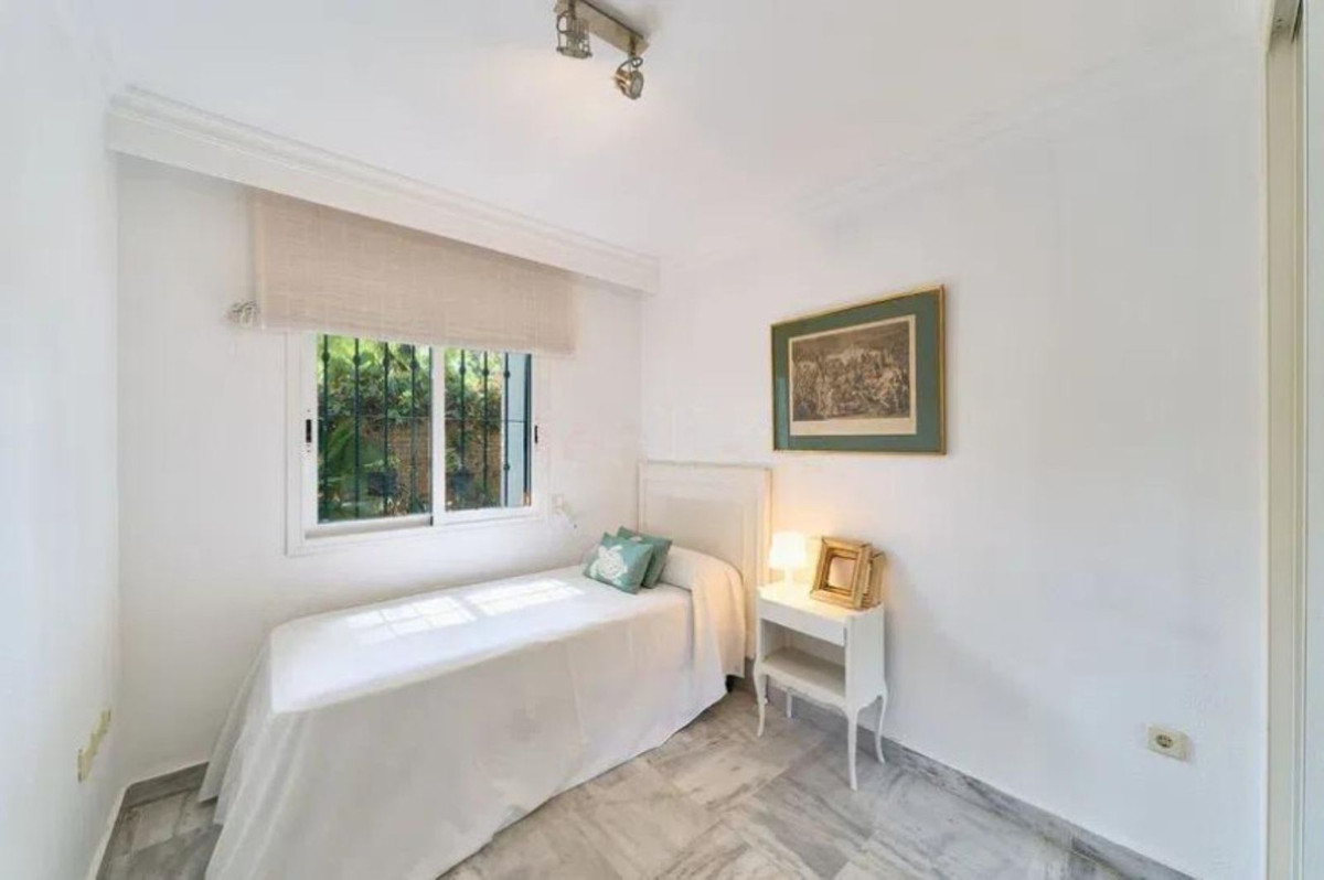 3 bedroom Apartments for sale in Marbella – R5066938