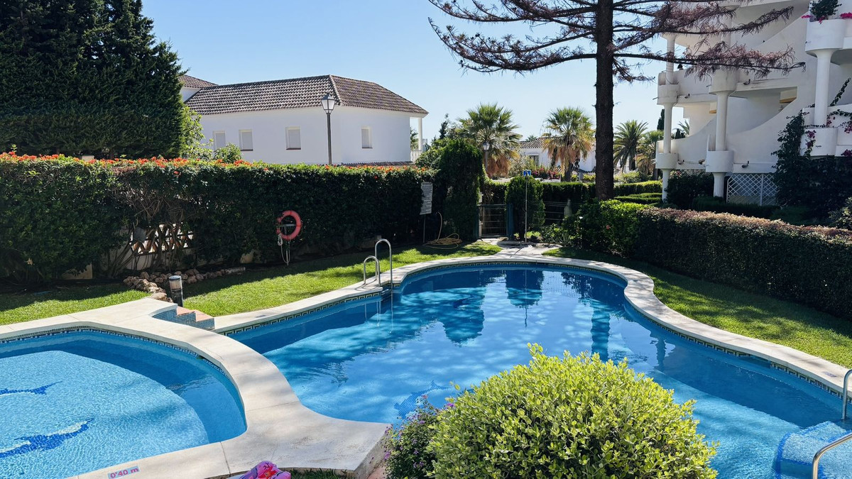Apartamentos de 2 dormitorios en venta en Las Chapas – R5140051