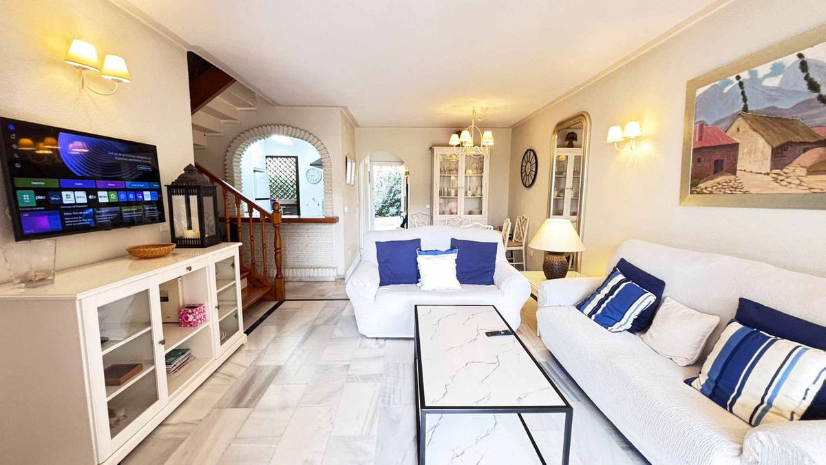Apartamentos de 2 dormitorios en venta en Las Chapas – R5140051