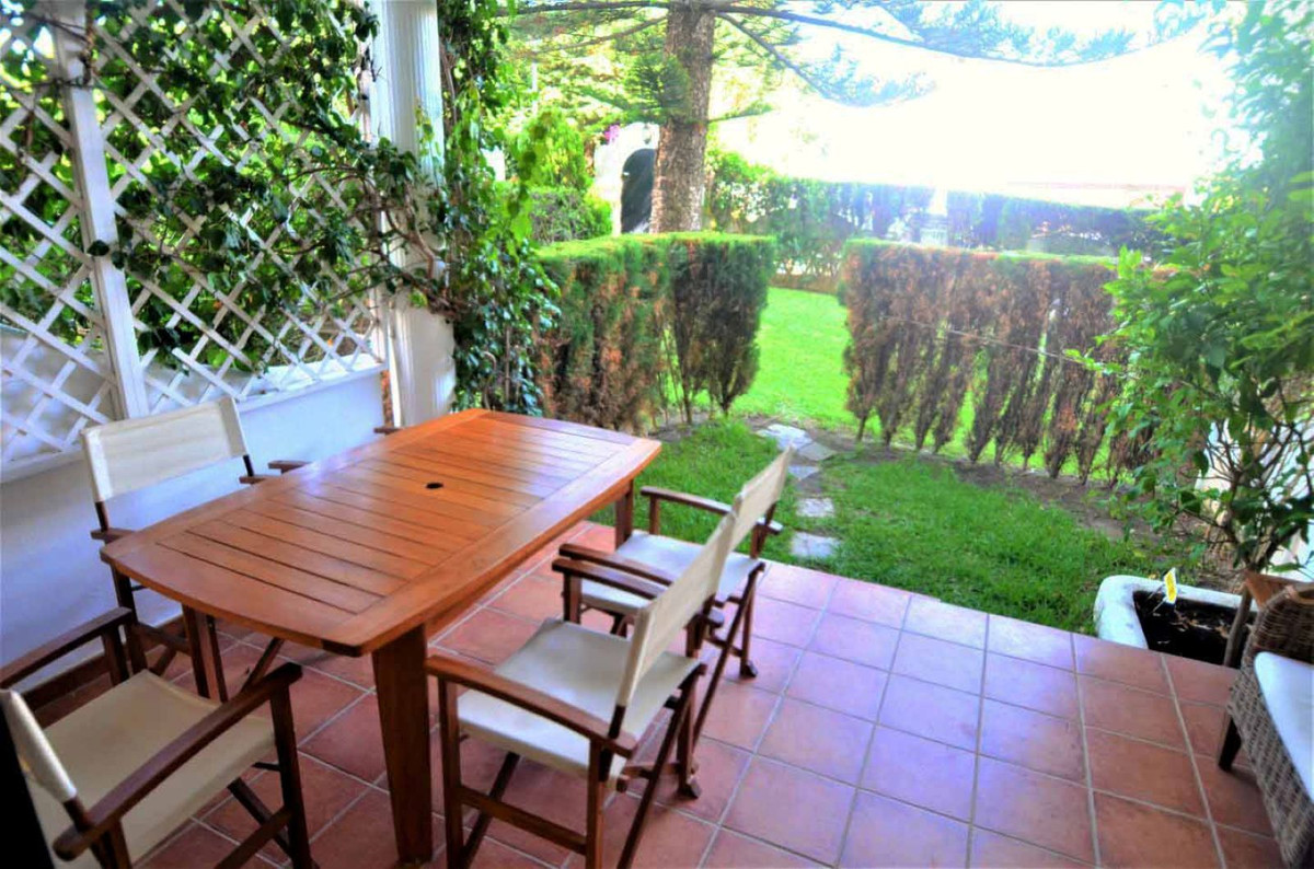 Apartamentos de 2 dormitorios en venta en Las Chapas – R5140051