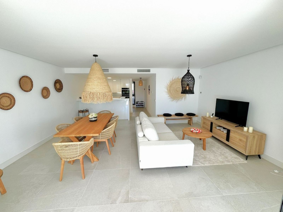 3 bedroom Apartments for sale in Cabopino – R4842436