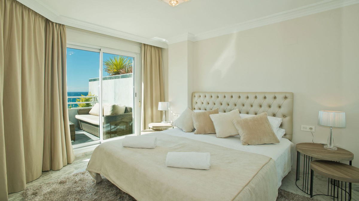 3 bedroom Apartments for sale in Marbella – R5184199