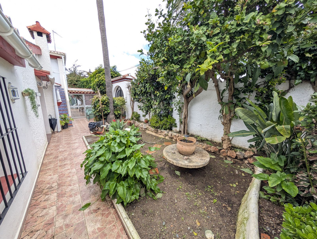 Pareados de 3 dormitorios en venta en El Rosario – R4310383
