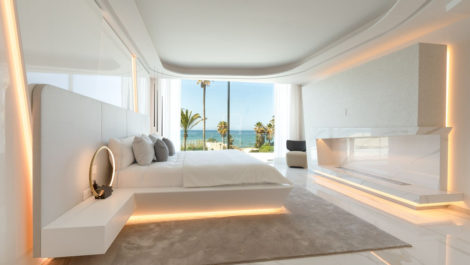 6 bedroom Villas for sale in Los Monteros – R5168896