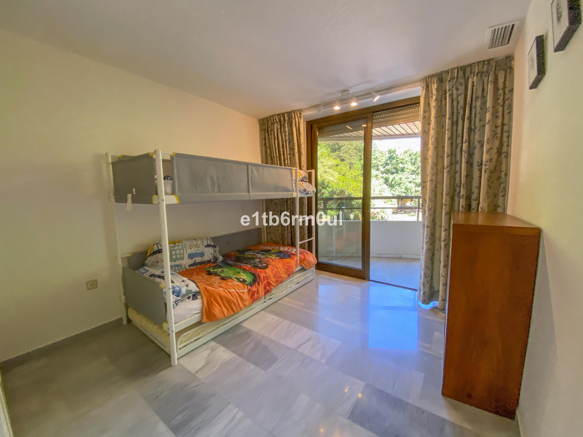 3 bedroom Apartments for sale in Marbella – R5007331
