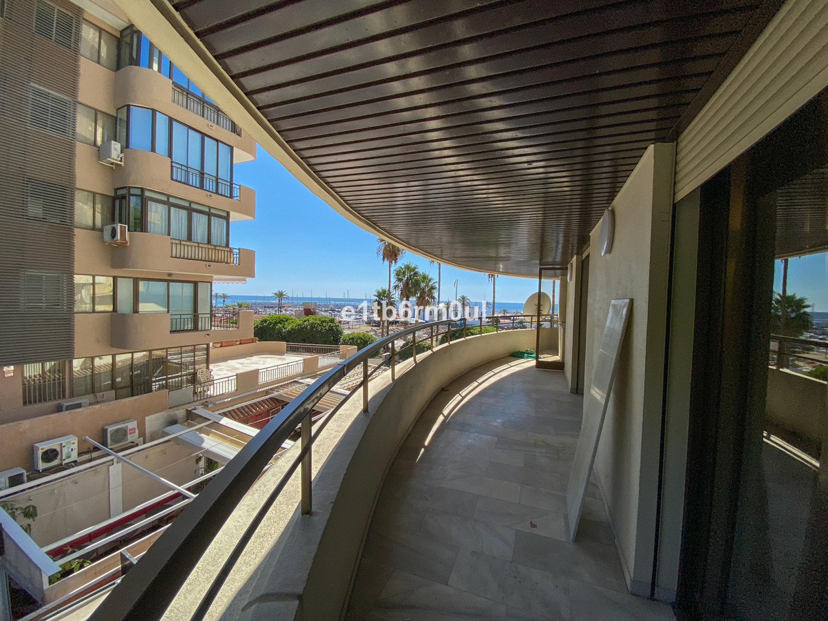 3 bedroom Apartments for sale in Marbella – R5007331