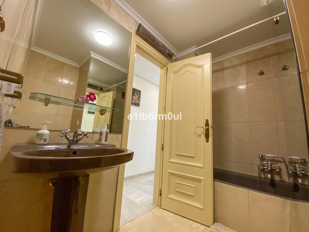 3 bedroom Apartments for sale in Marbella – R5007331