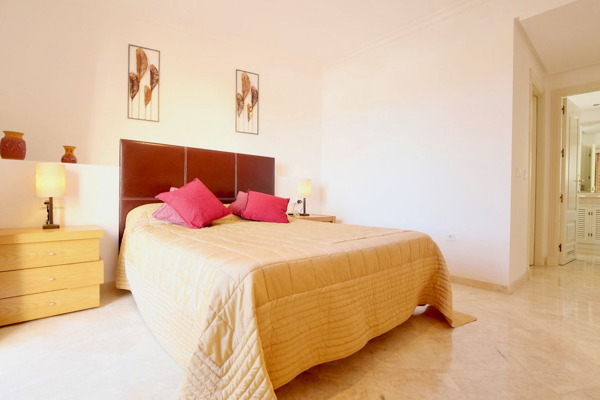 2 bedroom Penthouses for sale in La Mairena – R5185348