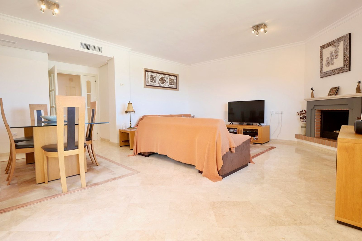 2 bedroom Penthouses for sale in La Mairena – R5185348