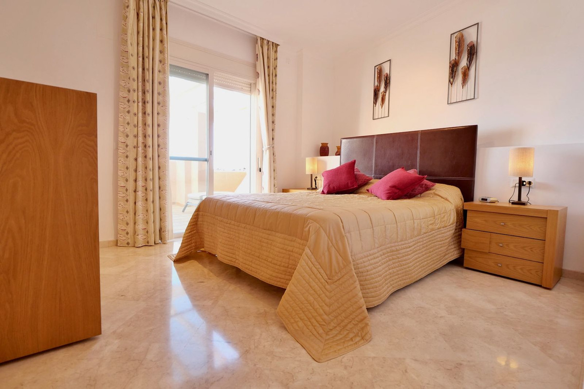2 bedroom Penthouses for sale in La Mairena – R5185348