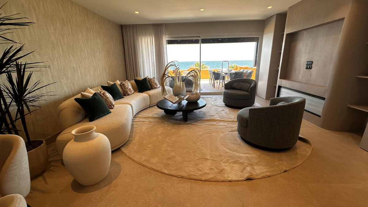 Apartamentos de 4 dormitorios en venta en Nueva Milla de Oro – R5106994