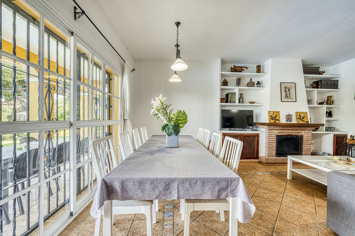 Villas de 5 dormitorios en venta en El Rosario – R5192395