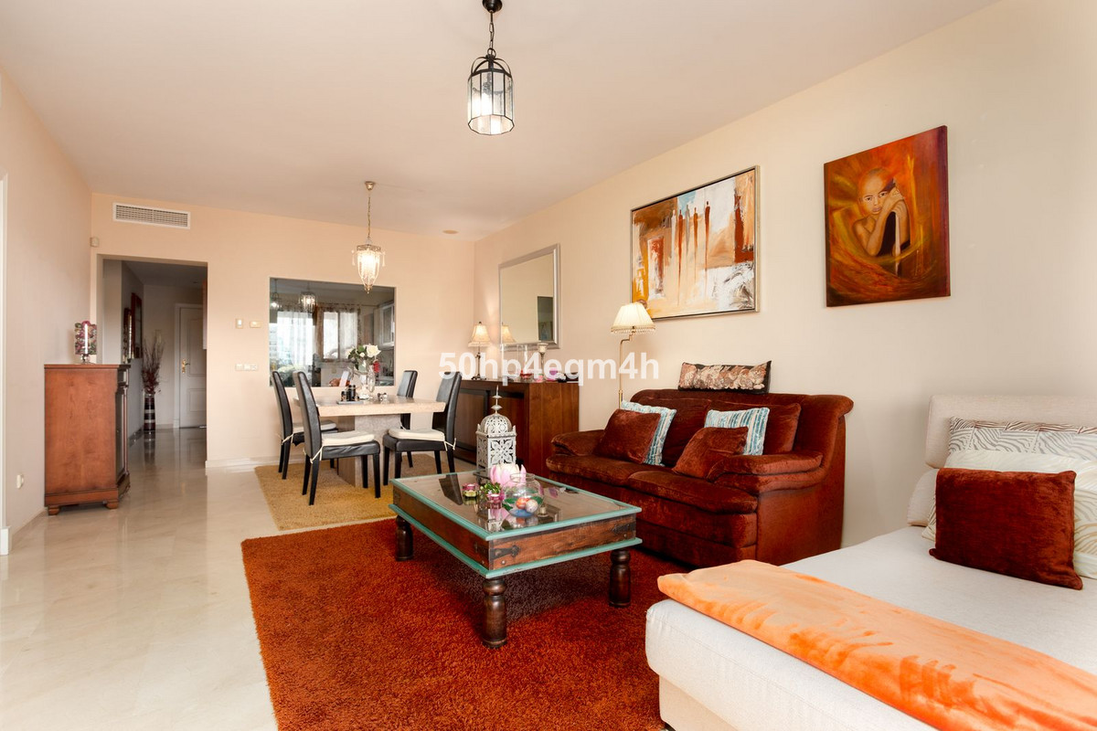 2 bedroom Apartments for sale in Guadalmina Alta – R5164198