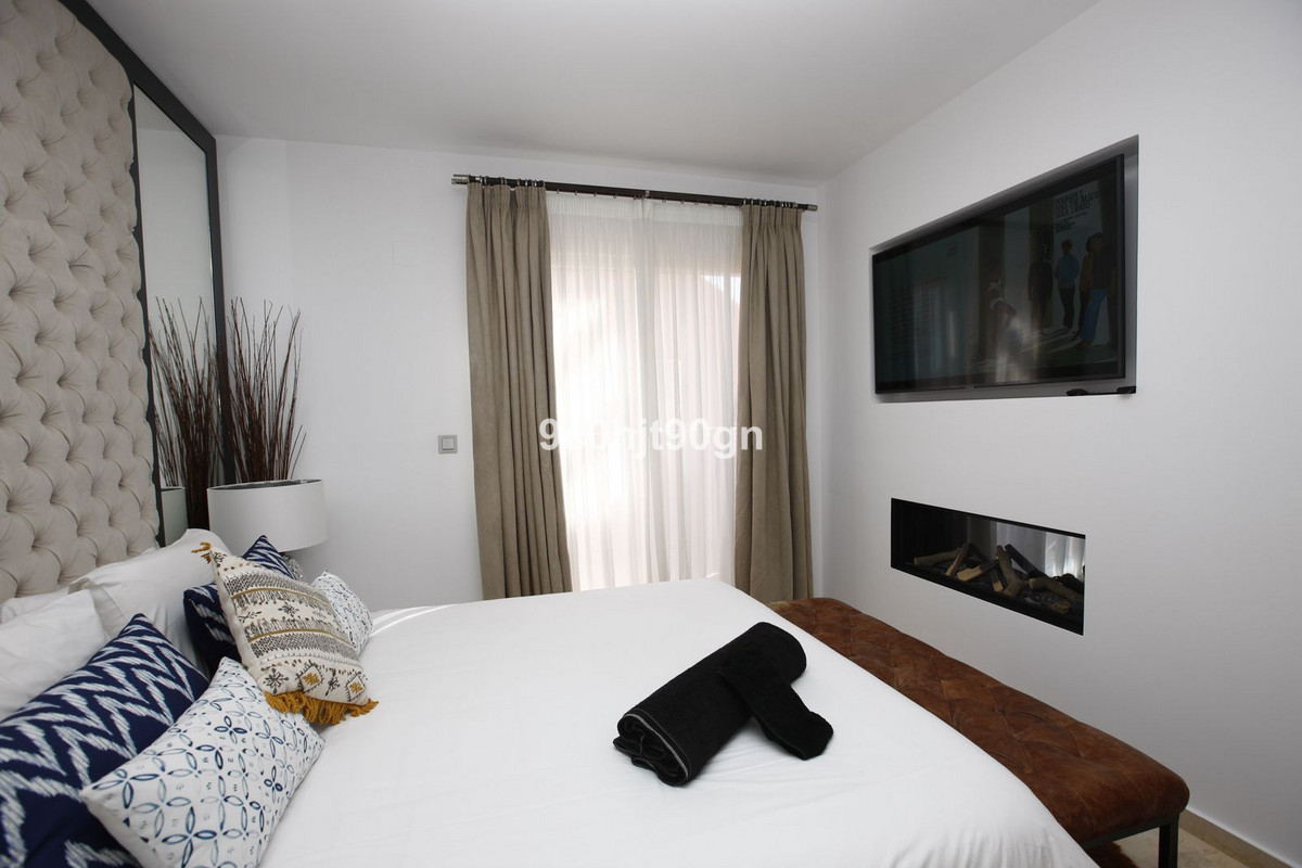 2 bedroom Apartments for sale in Elviria – R5126038