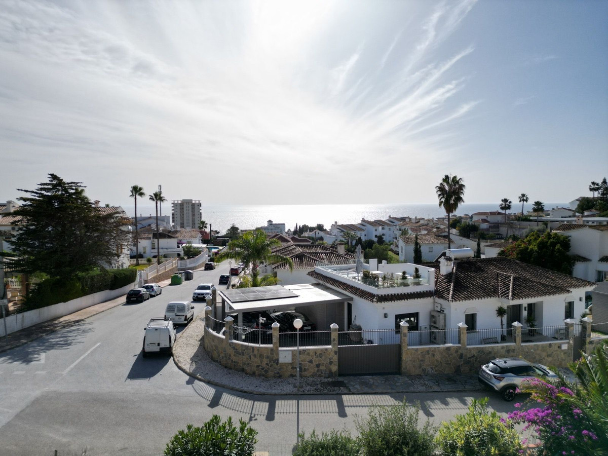7 bedroom Villas for sale in Mijas – R4930243