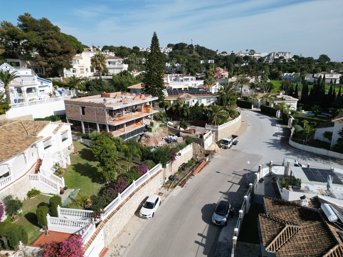7 bedroom Villas for sale in Mijas – R4930243