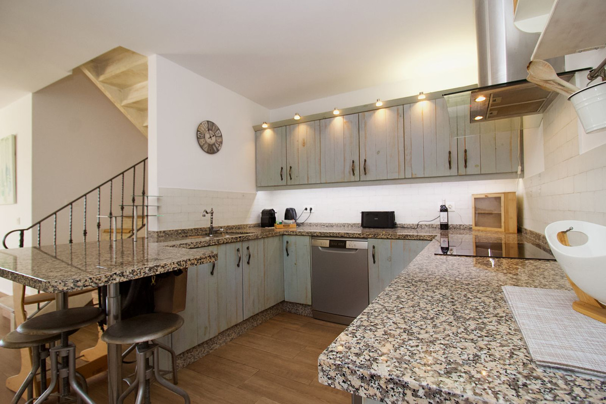 Apartamentos de 3 dormitorios en venta en Marbella – R5187715