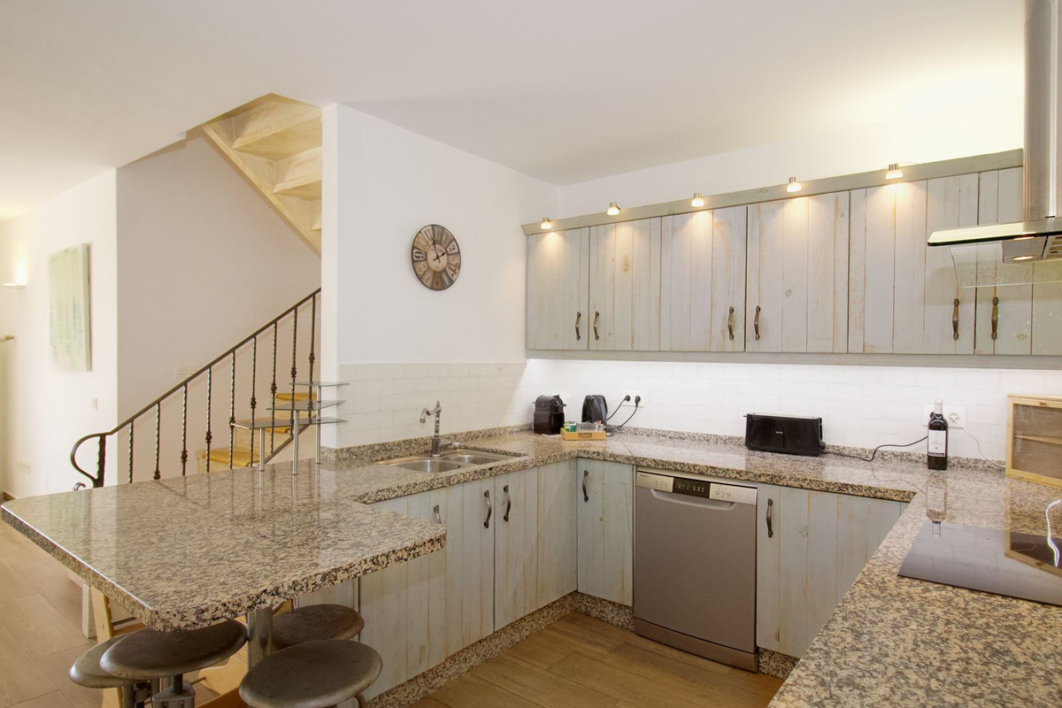 Apartamentos de 3 dormitorios en venta en Marbella – R5187715