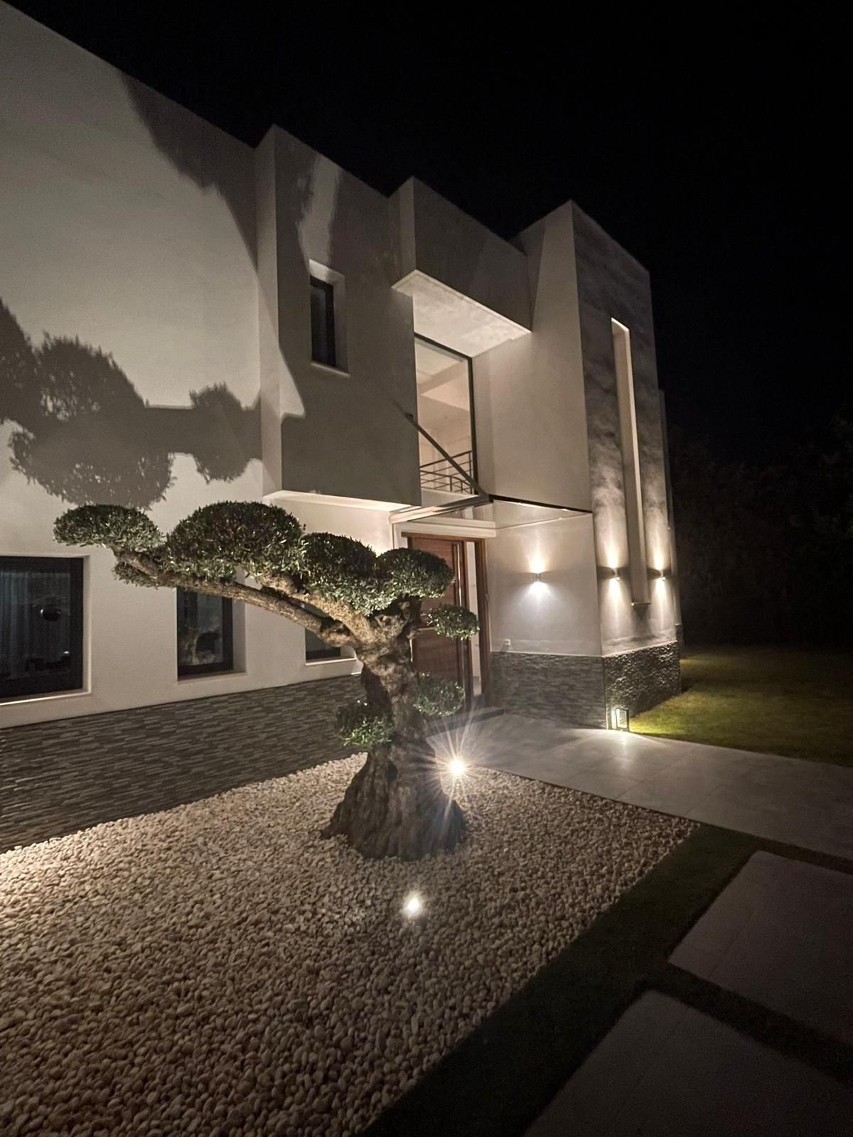4 bedroom Villas for sale in Nueva Milla de Oro – R4828363