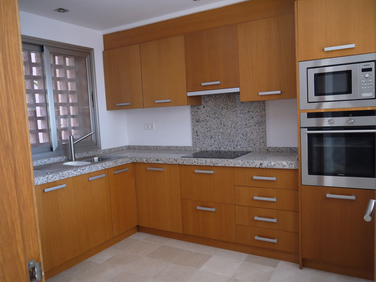 Adosados de 5 dormitorios en venta en Riviera del Sol – R4897288