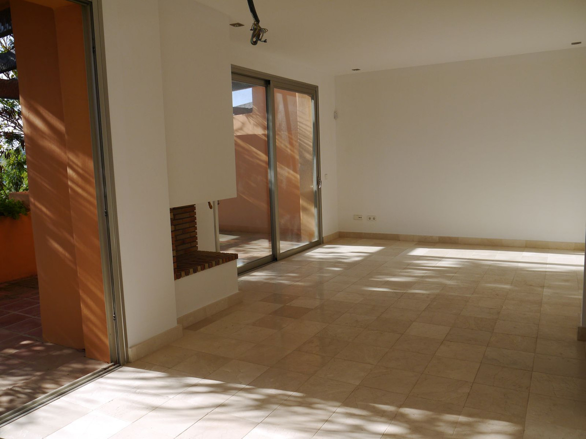 Adosados de 5 dormitorios en venta en Riviera del Sol – R4897288