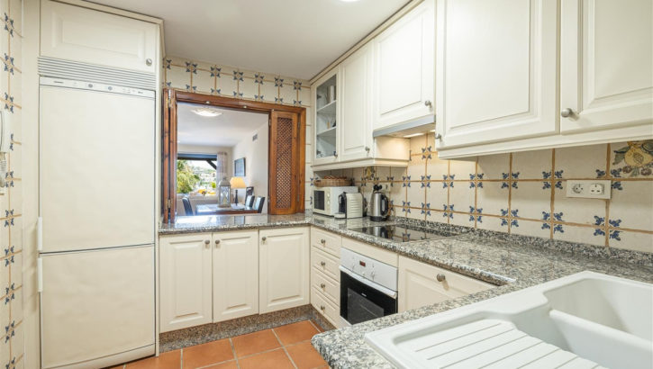 Aticos de 2 dormitorios en venta en Nueva Milla de Oro – R5083792 en 