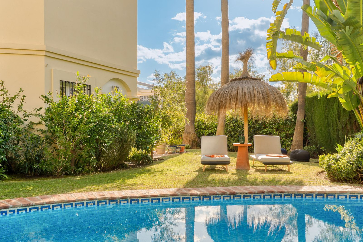 Pareados de 3 dormitorios en venta en La Quinta – R5002600