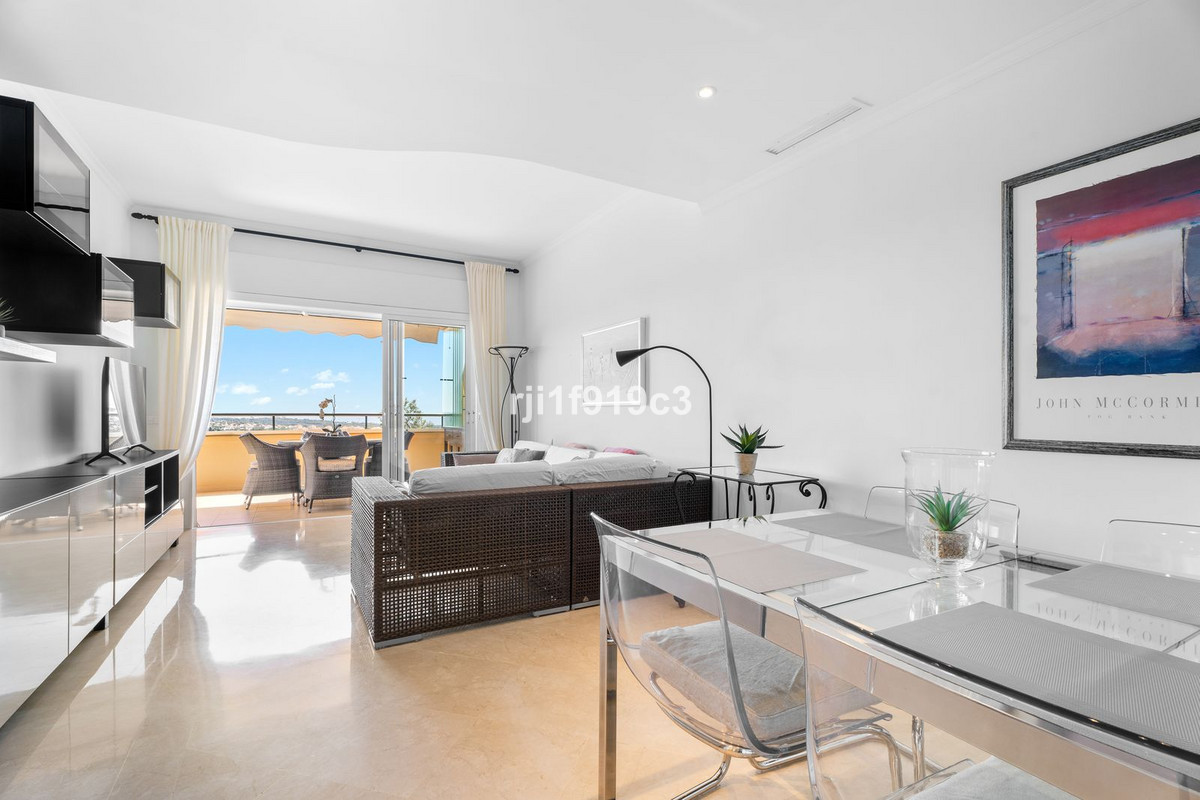 Apartamentos de 2 dormitorios en venta en Elviria Hills – R4994593