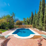 Villas de 8 dormitorios en venta en Marbella – R5181184