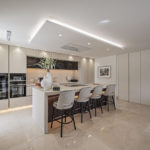5 bedroom Villas for sale in Milla de Oro – R5172739