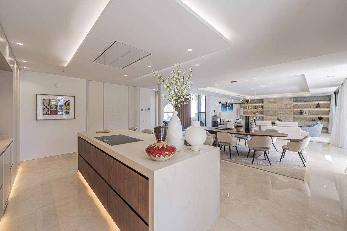 5 bedroom Villas for sale in Milla de Oro – R5172739