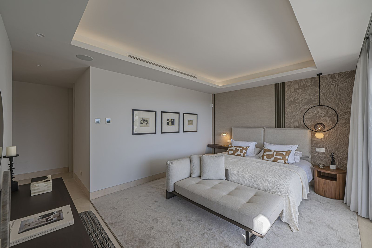 5 bedroom Villas for sale in Milla de Oro – R5172739