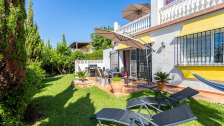 3 bedroom Villas for sale in Elviria – R5198479 in 