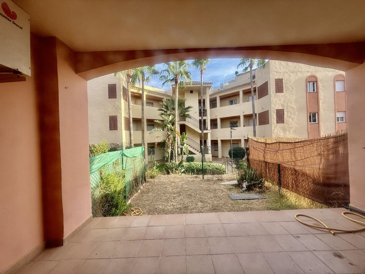 2 bedroom Apartments for sale in Riviera del Sol – R5173930