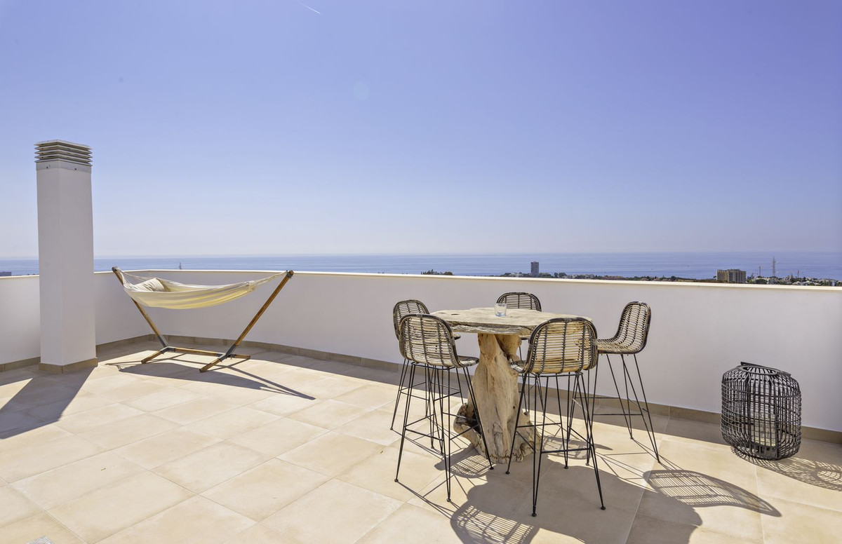 2 bedroom Apartments for sale in Altos de los Monteros – R5180017 2 bedroom Apartments for sale in Altos de los Monteros – R5180017