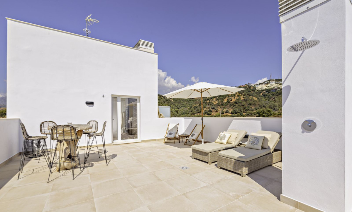 2 bedroom Apartments for sale in Altos de los Monteros – R5180017 2 bedroom Apartments for sale in Altos de los Monteros – R5180017