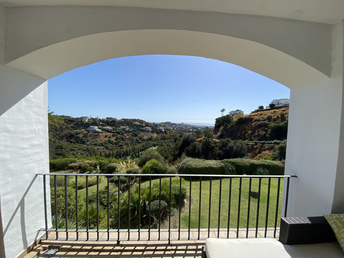 2 bedroom Apartments for sale in La Quinta – R5191588